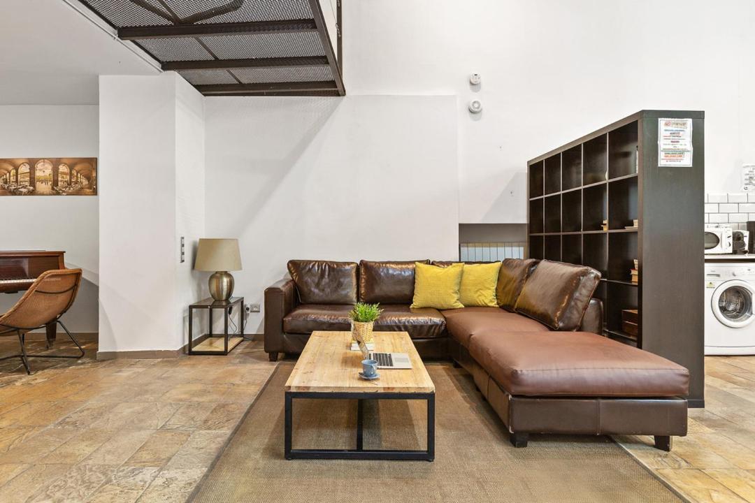 FridaysFlats Fabulous&Unforgettable Hotell Barcelona Exteriör bild